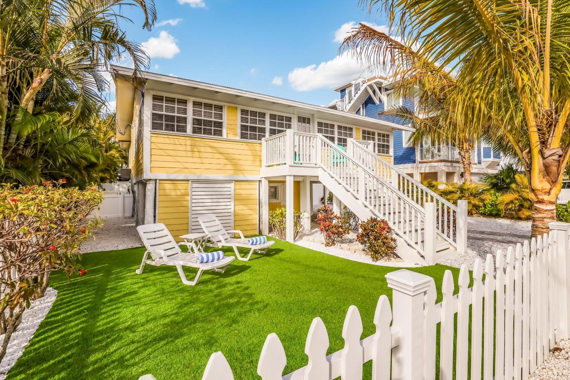 Вилла Seaside Manor Брадентон-Бич Экстерьер фото